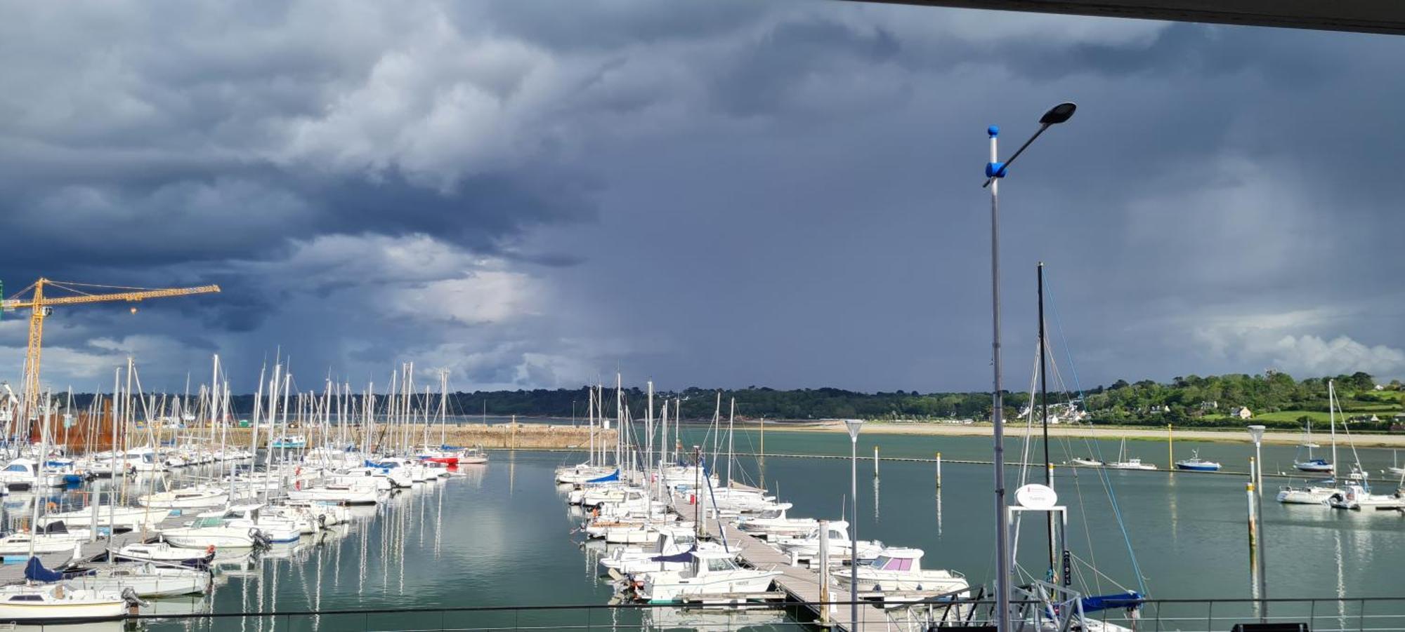 Appartement Escale Roz Pleine Vue Sur Le Port Perros-Guirec Esterno foto